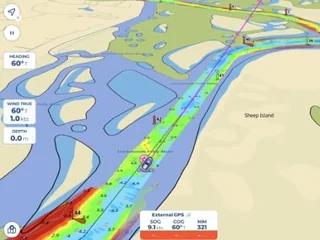 Aqua Map app chart screen with route, heading and external GPS readouts